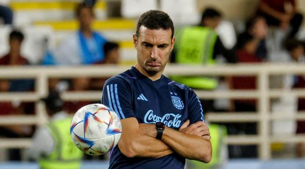 Hủy diệt UAE, HLV Argentina tuyên bố 'xanh rờn'