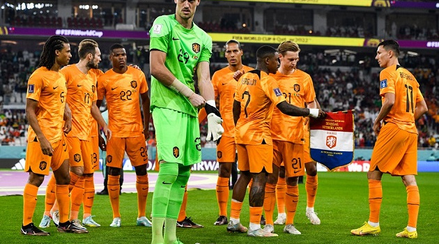 Andries Noppert: Quyết định dị mà thiên tài của Louis van Gaal
