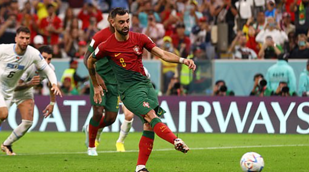 Người thắng kẻ thua sau trận Bồ Đào Nha 2-0 Uruguay