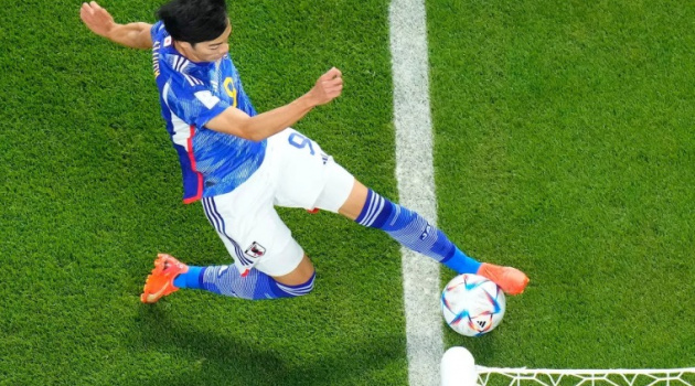 Cựu trọng tài Premier League nói thẳng về 'bàn thắng ma' của Nhật Bản