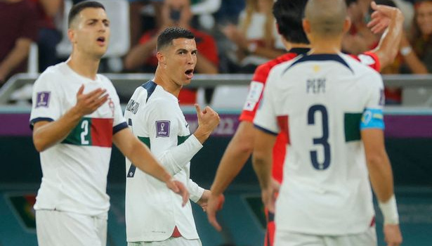 Ronaldo: Tôi bảo cậu ta câm mồm