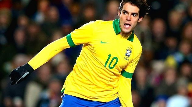 Kaka: Ở Brazil, Ronaldo chỉ là gã béo bình thường
