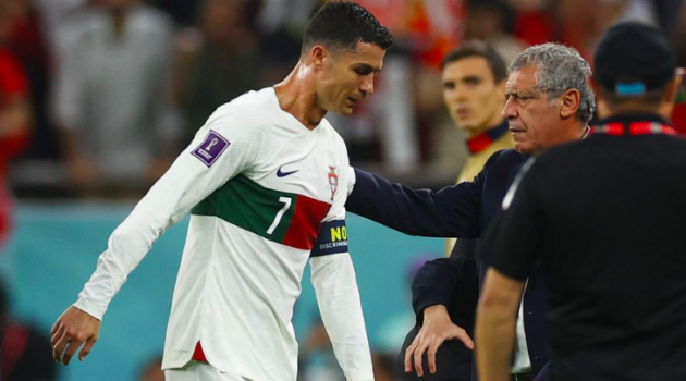 HLV Bồ Đào Nha: Tôi không hối hận khi để Ronaldo ngồi dự bị