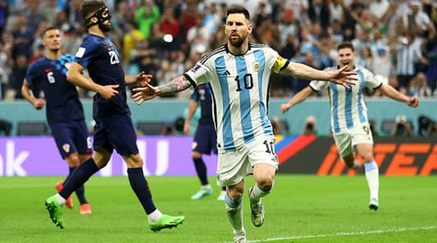 Messi thăng hoa, Argentina giành vé vào chung kết World Cup