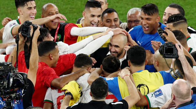 Walid Regragui: Từ 'đầu bơ' đến siêu anh hùng Maroc