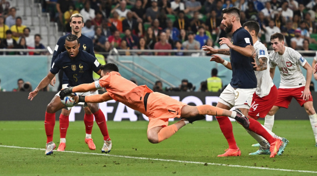 Hugo Lloris nói thẳng về trình độ của Argentina 