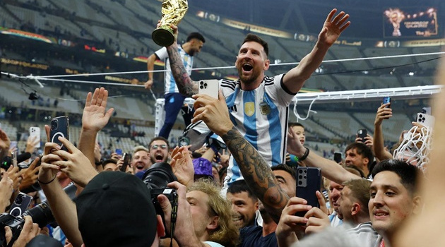 Roy Keane: Bạn không thể nói gì hơn về Messi