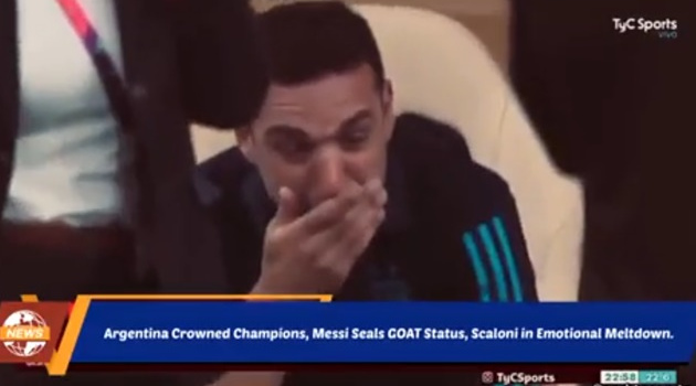 Phản ứng rung động lòng người của HLV Lionel Scaloni