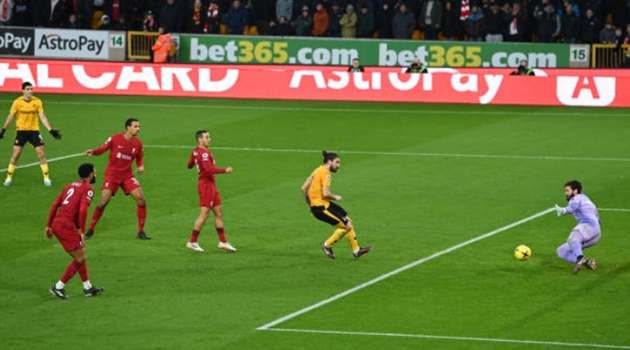 Thảm họa toàn diện, Liverpool thua tan nát 0-3