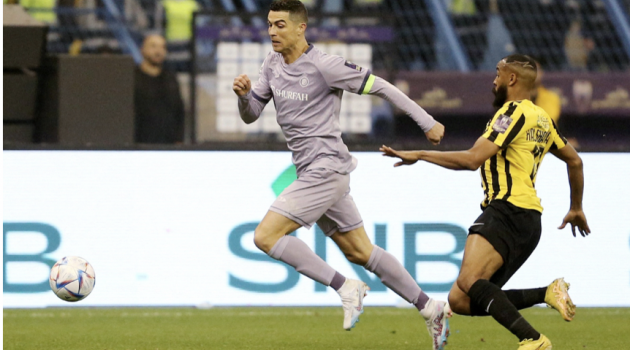 Ronaldo còn cơ hội trở lại châu Âu