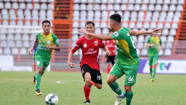 Nỗi buồn Tây Đô và cánh én còn sót lại