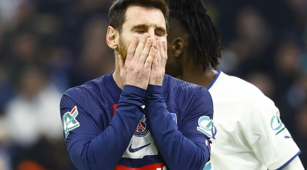 Messi bất đồng với PSG