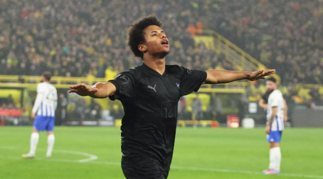 Dortmund hủy diệt Hertha Berlin, top 3 Bundesliga bằng điểm