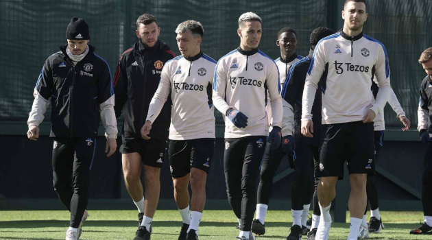 Cú hích xuất hiện; Bất ngờ với Sabitzer trên sân tập Man Utd