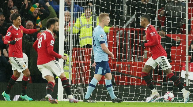 Rashford đưa Man United trở lại top 4