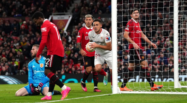 4 tân binh dễ thấy đang trên đường cập bến Old Trafford