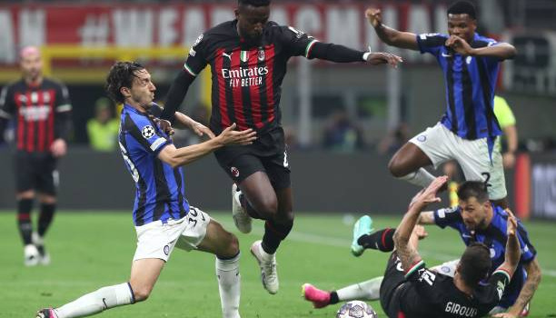 Thông điệp mạnh mẽ cho Ten Hag sau trận bán kết Champions League