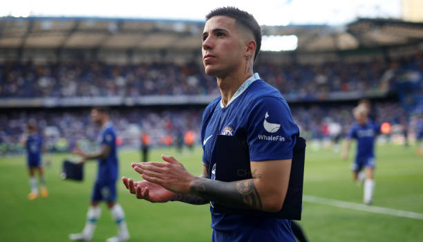 Ngả mũ với Enzo Fernandez