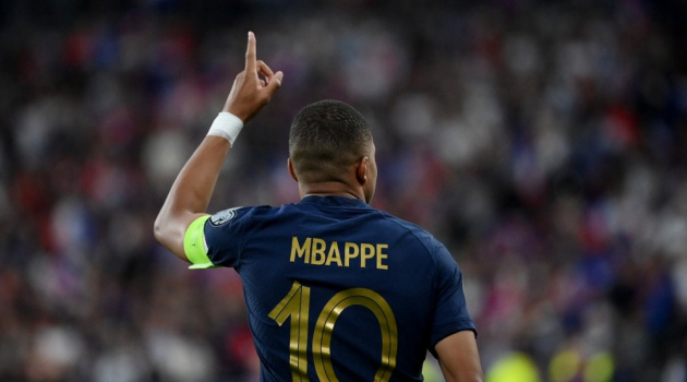 Mbappe tới Real có thể khiến Kane thêm khổ sở