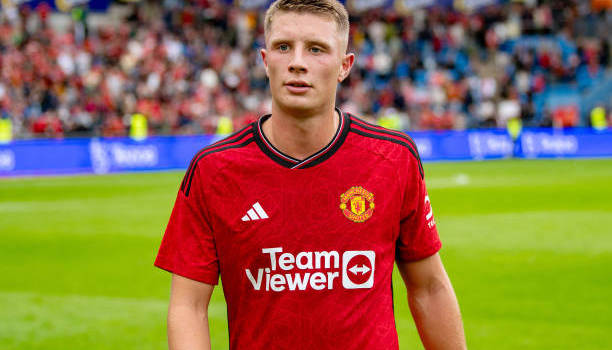 Ten Hag có lẽ đã tìm ra người thay thế Maguire sau trận thắng Leeds