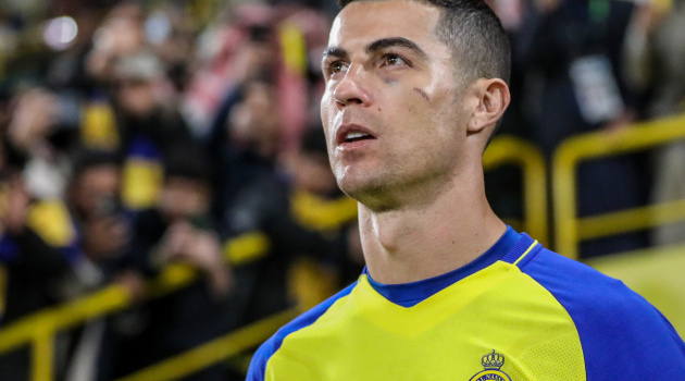 Saudi Arabia khuynh đảo chuyển nhượng: Những toan tính phía sau