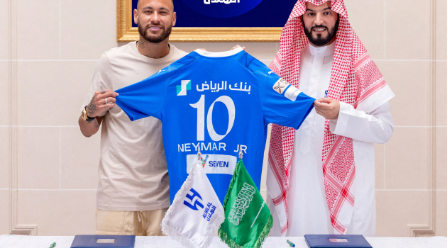 Neymar khiến Al Hilal té bật ngửa vì chấn thương, chưa thể ra mắt