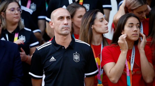 Hậu vụ từ chức của Chủ tịch LĐBĐ Tây Ban Nha, cảnh sát Úc nhập cuộc