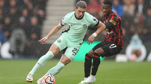 Hàng công bế tắc, Chelsea chia điểm với Bournemouth