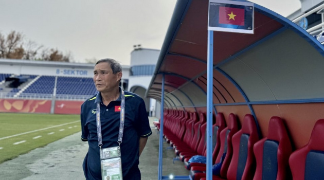 Thắng Ấn Độ, HLV Mai Đức Chung cảm ơn CĐV Việt Nam