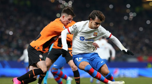 Barca lần đầu gục ngã ở Champions League mùa này