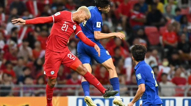 Thắng trận đầu, Thái Lan vượt mặt Trung Quốc