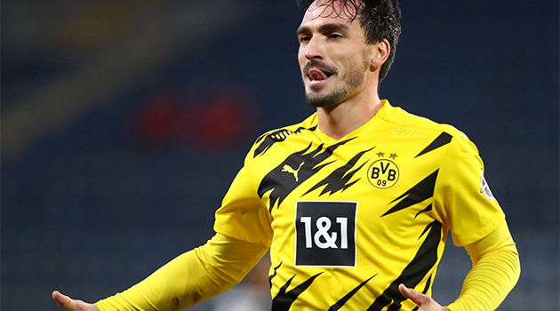 Mats Hummels tiết lộ về tương lai ở Dortmund