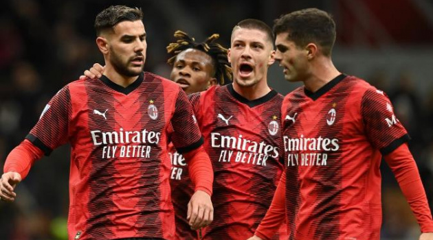 AC Milan tạm qua cơn ác mộng