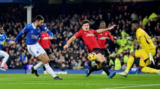 Hạ Everton 3-0, M.U đã phát hiện ra cầu thủ không thể thay thế