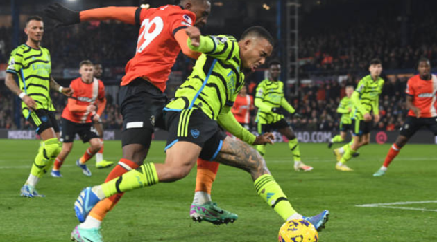 Gabriel Jesus đã tự cứu chính mình