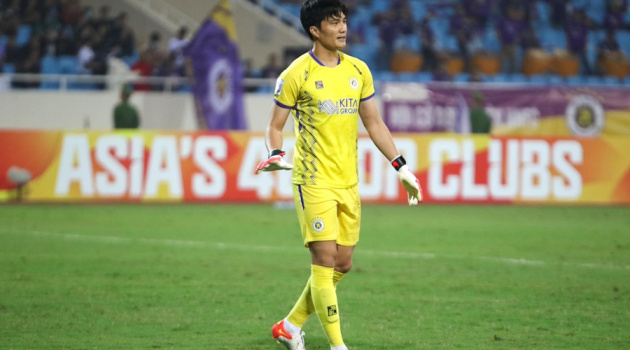 Người hùng Văn Hoàng nói gì sau khi giúp Hà Nội loại ĐKVĐ AFC Champions League?