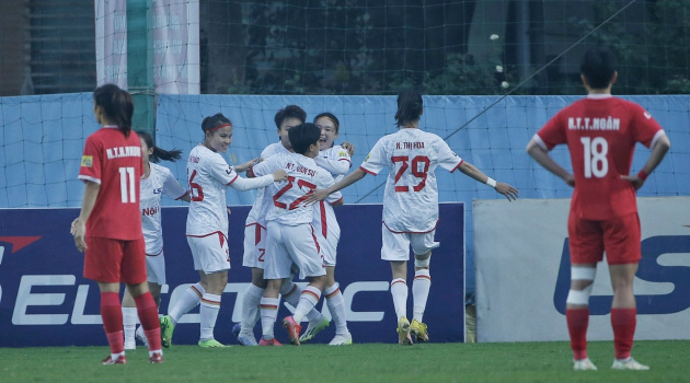 Khiến ĐKVĐ thua trận đầu, Hà Nội I đuổi kịp đối thủ về điểm số