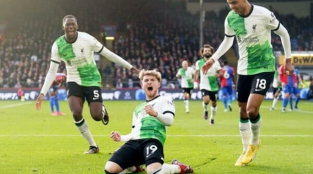 Ngược dòng đỉnh cao, Liverpool soán ngôi đầu của Arsenal