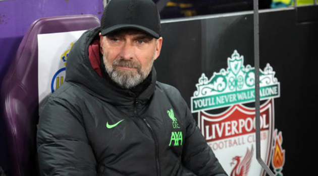 Jurgen Klopp lý giải quyết định rút trụ cột sau 45 phút