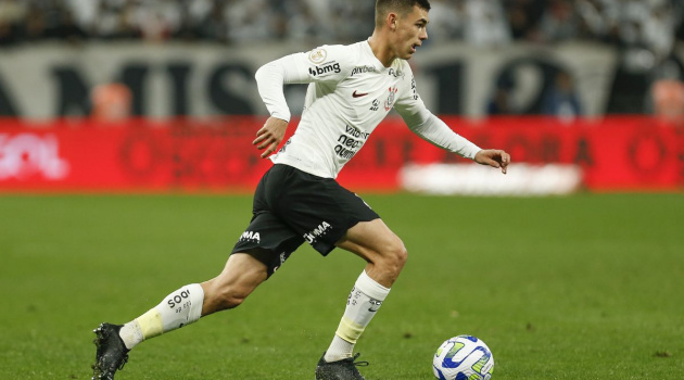 Chủ tịch Corinthians xác nhận bán Moscardo cho PSG