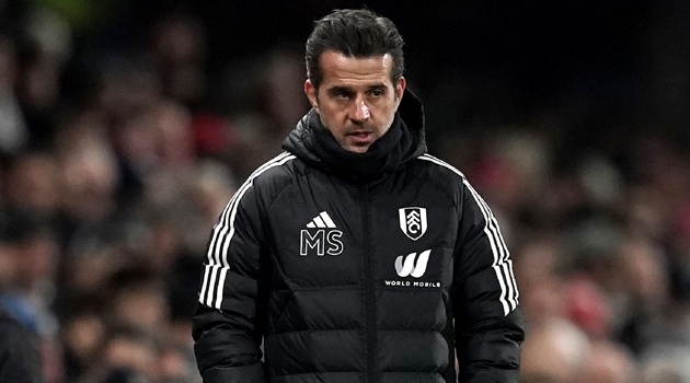 Xúc phạm trọng tài, huấn luyện viên Fulham bị FA phạt nặng