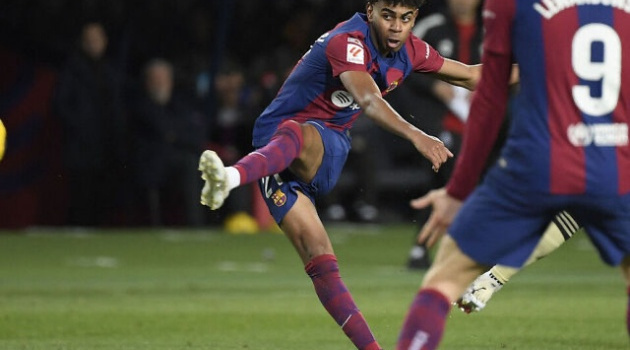 Chấm điểm Barca trong trận hoà Granada 3-3: Đỉnh cao Yamal