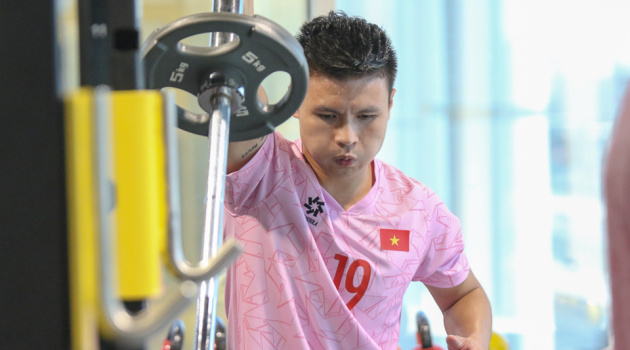 Quang Hải tâm sự điều xót xa khi chơi bóng ở Pháp