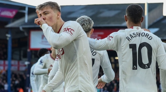 Jamie Redknapp: Man United có thể ngửi thấy mùi vị của top 4
