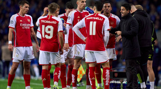 Peter Crouch: Arsenal có cơ hội lên ngôi vô địch