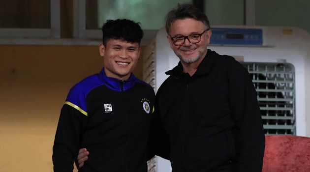 HLV Troussier biết trước ĐT Việt Nam sẽ gặp khó khăn về lực lượng do chấn thương