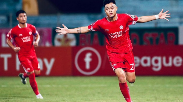 Rõ vụ HLV Gong dẫn dắt CLB Việt Nam; Sao đá bóng như châu Âu lên tiếng