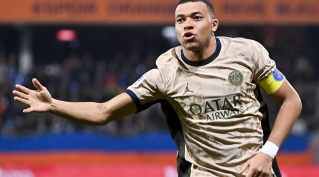 Kylian Mbappe lập hattrick, PSG đánh tennis trước Montpellier