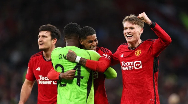 Những cầu thủ tốt nhất và tệ nhất M.U trong trận thắng Liverpool