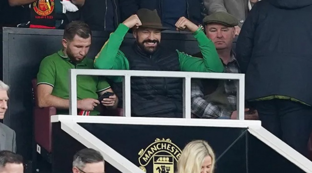 Tyson Fury xuất hiện ở Old Trafford
